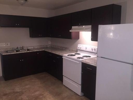 Foto del edificio - 4210 Carousel Rd