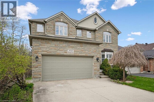 Photo du bâtiment - 872 Creekside Dr