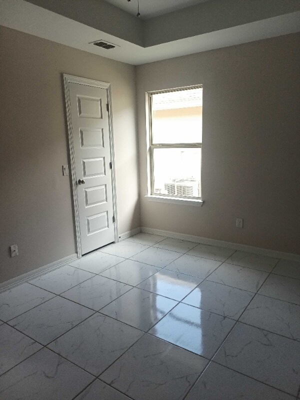 Foto del edificio - 2710 Larkspur Ave