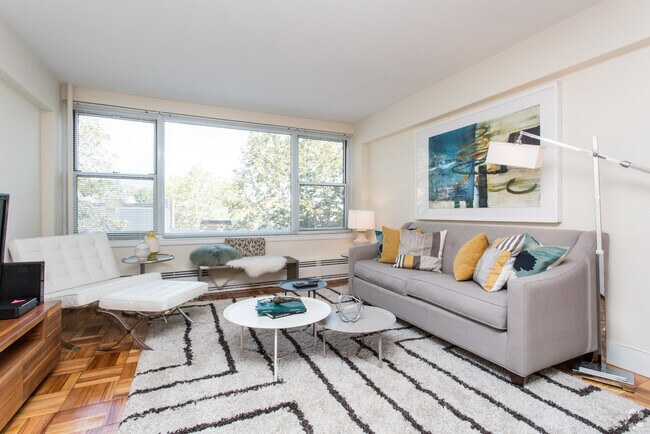 Foto del edificio - 1441 Beacon St