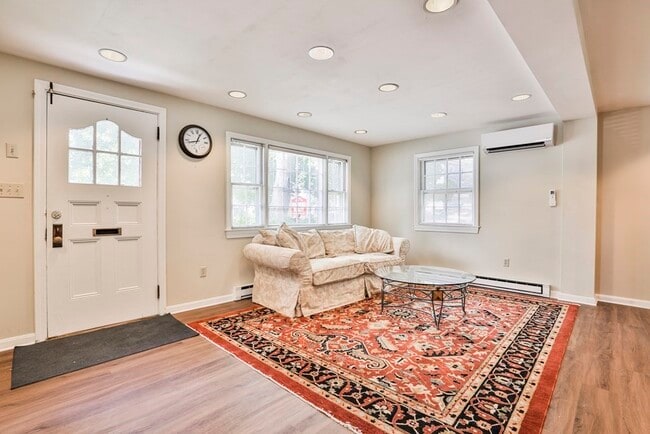 Building Photo - 7 Mass Ave