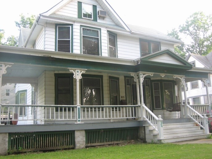 front porch - 611 W Hill St