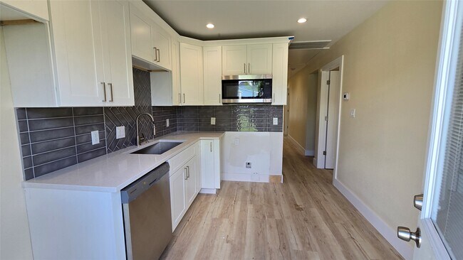 Foto del edificio - 3733 Seabrook St