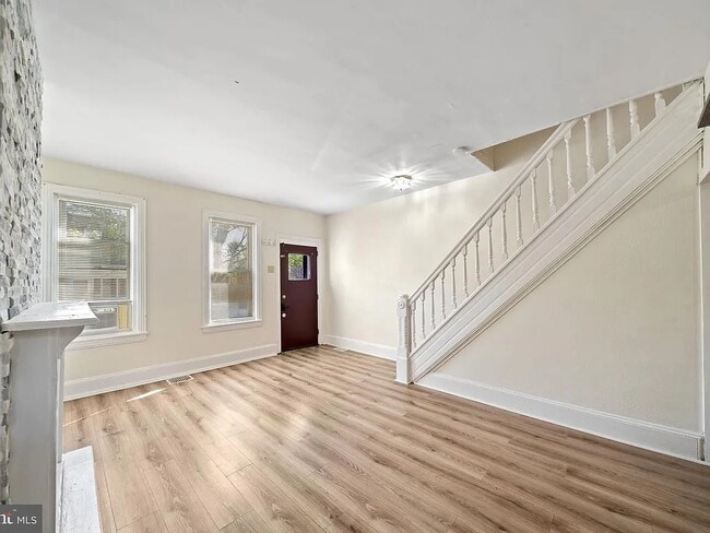 Building Photo - 431 S Harrison St