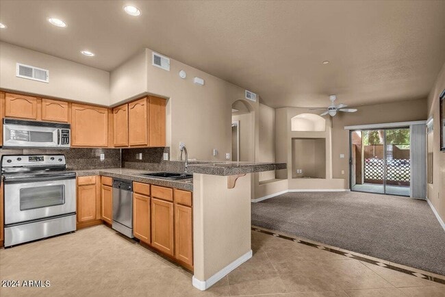 Building Photo - 1351 N Pleasant Dr