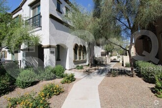Building Photo - 2736 S Cavalier Dr