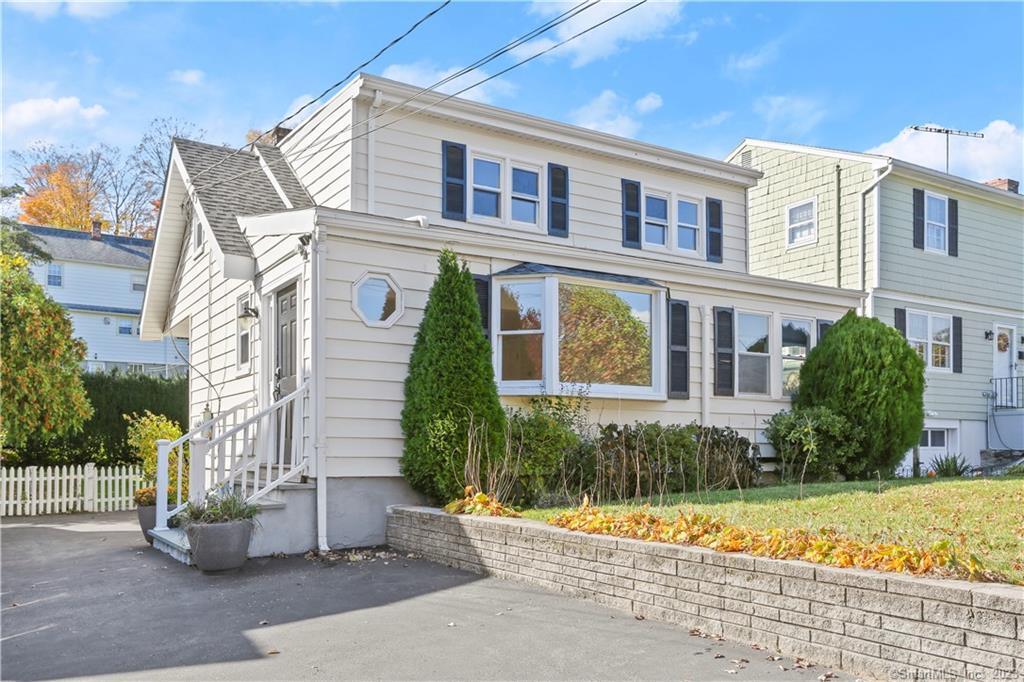 Foto principal - 28 Fletcher Ave