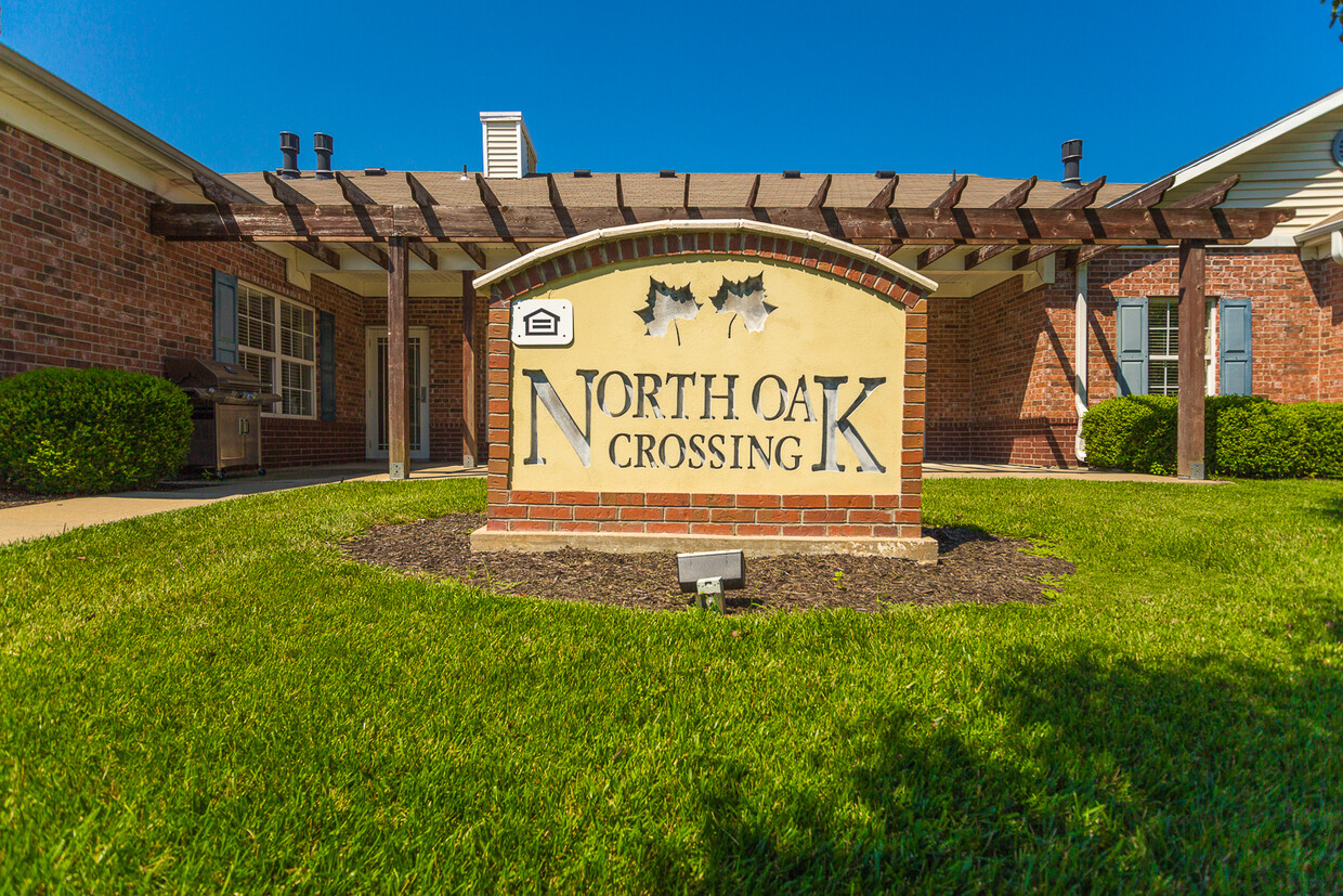 Primary Photo - North Oak Crossing Apartments