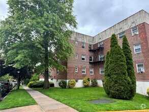 Building Photo - 11 Schenck Ave
