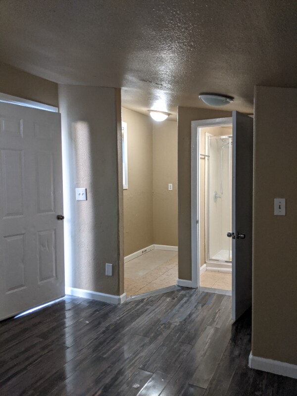 Building Photo - 1512 Fruitdale Ave