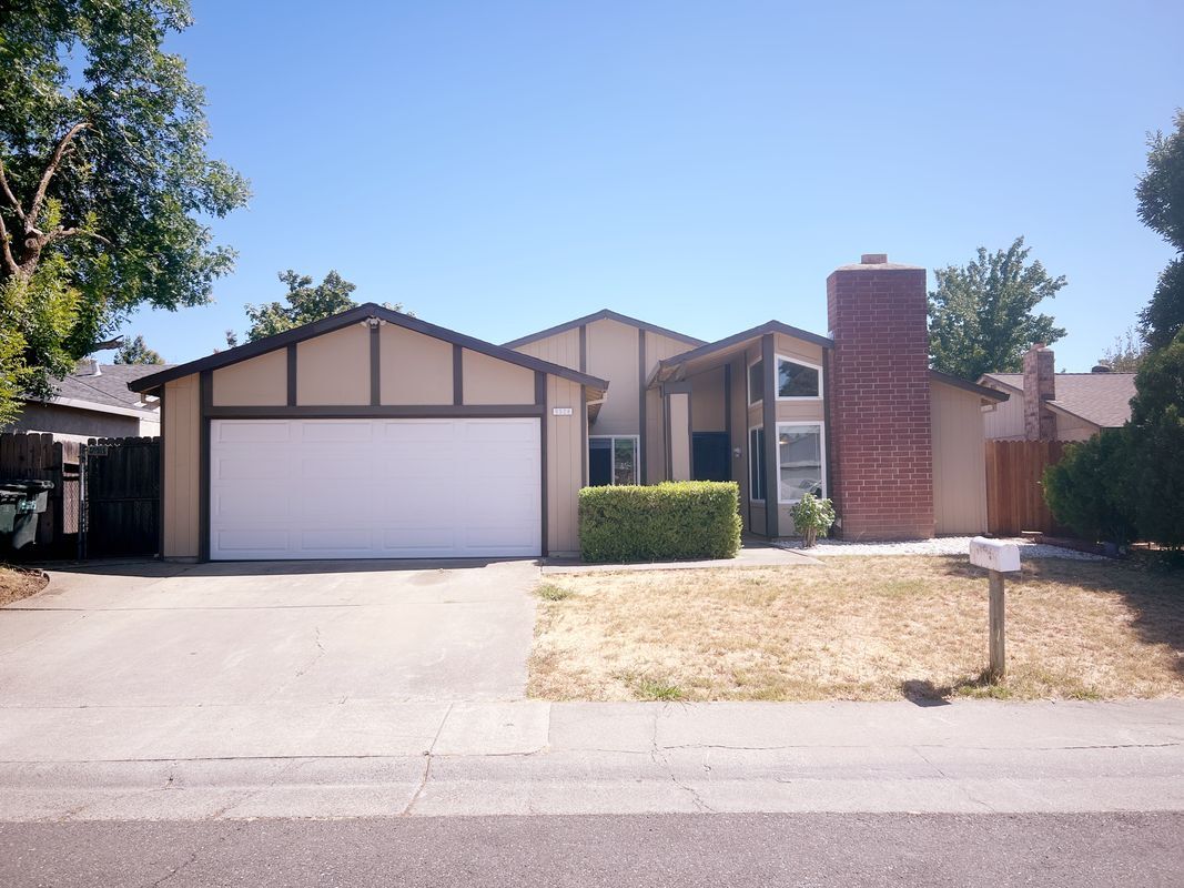 Foto principal - 9528 Mirandy Dr