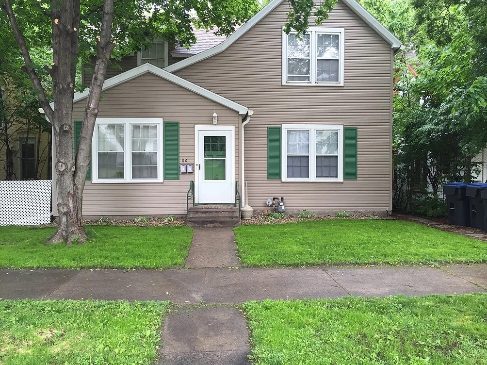 Primary Photo - 112 S 5th St