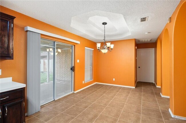 Building Photo - 11 Yucca Ave