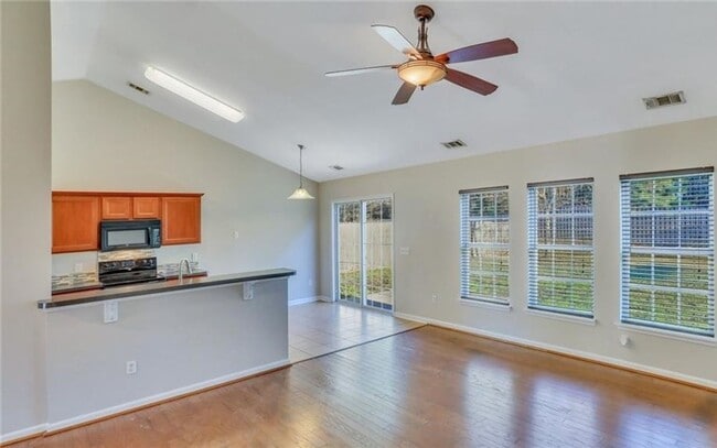 Building Photo - 3 Bed/2 Bath Home in Hamilton Grove at Savannah Quarters