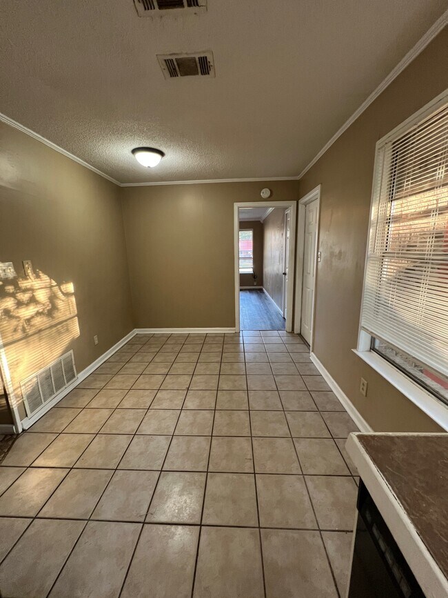 Foto del edificio - 309 Hickerson Ave