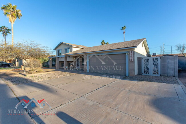 Building Photo - 1735 W Pampa Ave