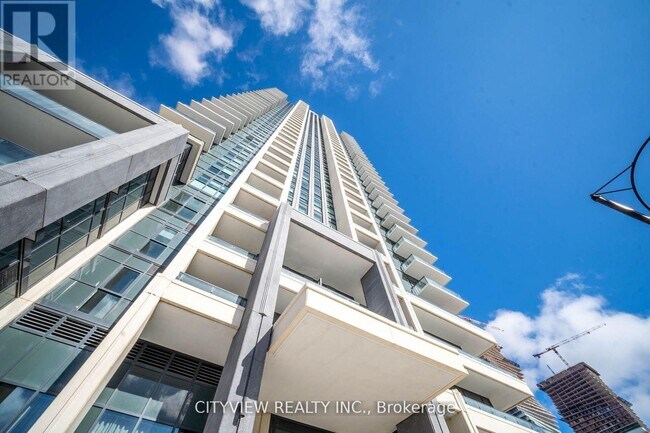 Building Photo - 4055-4055 Parkside Village Dr