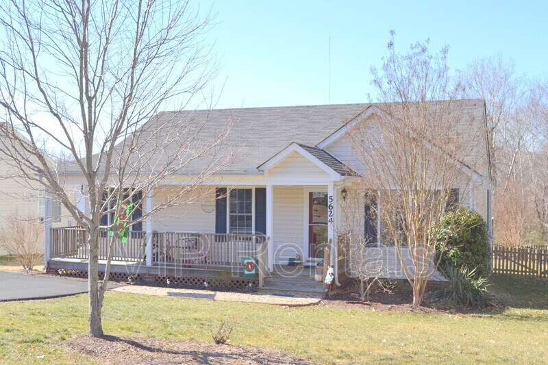 Primary Photo - 5624 Lake Crest Way