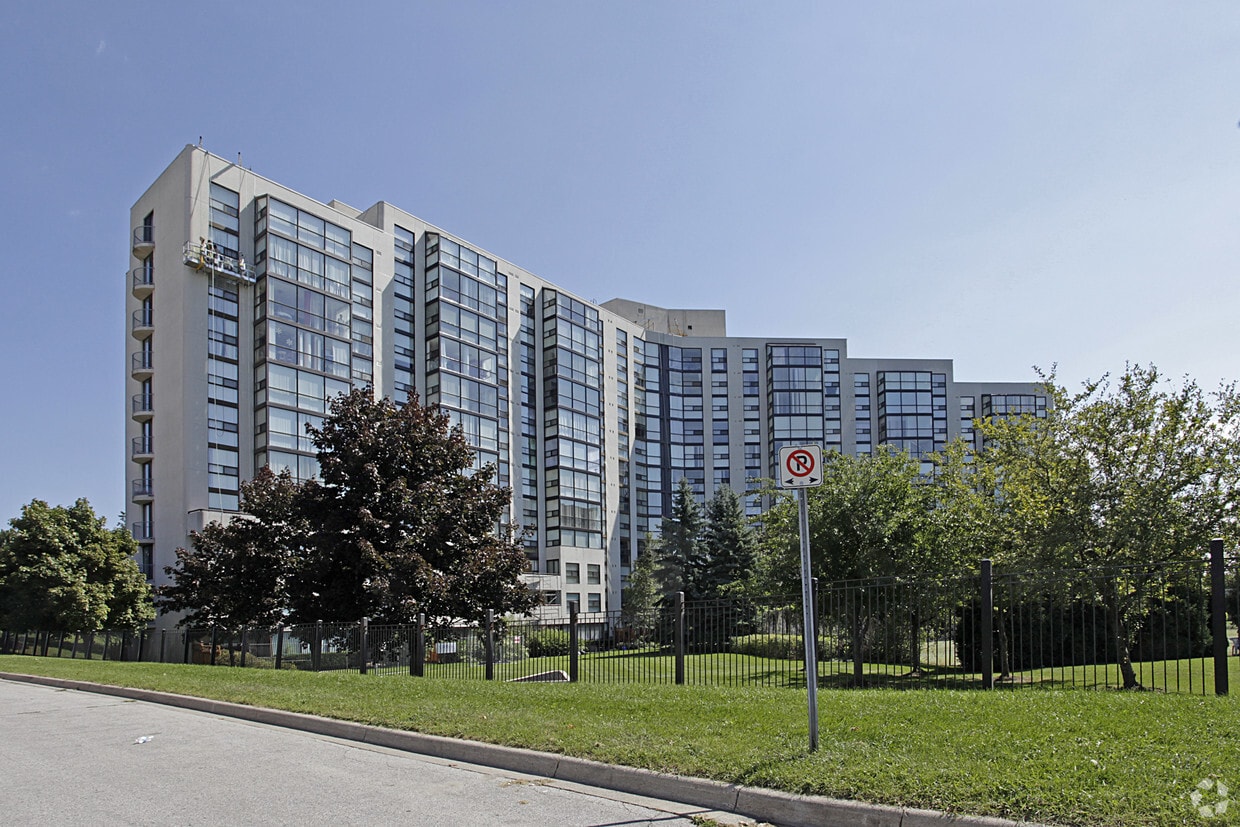 The Dynasty Apartments 2040 Harding Blvd Richmond Hill, ON