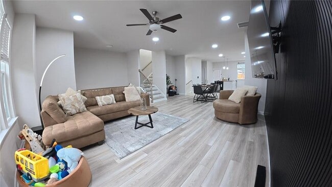 Building Photo - 320 Cornett Wy