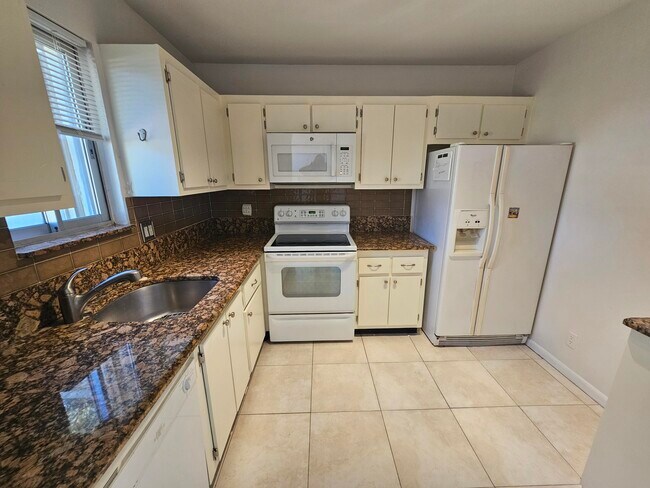 Foto del edificio - 2538 Boundbrook Dr S