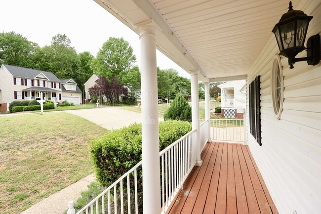 Foto del edificio - 3713 Mill Meadow Dr