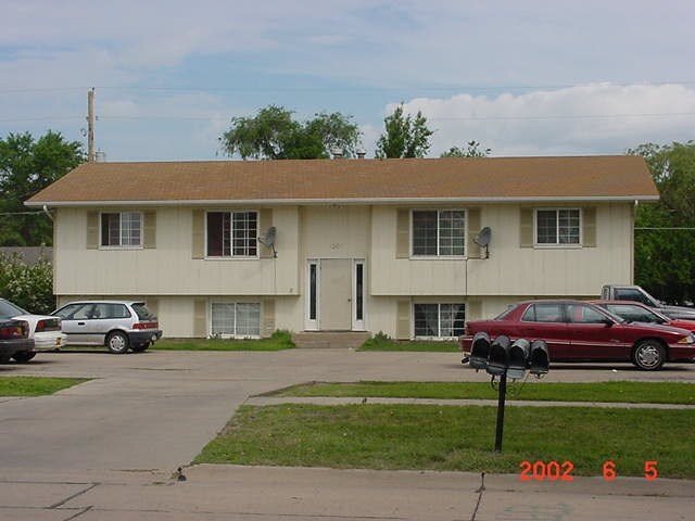 Primary Photo - 1304 E 5th St