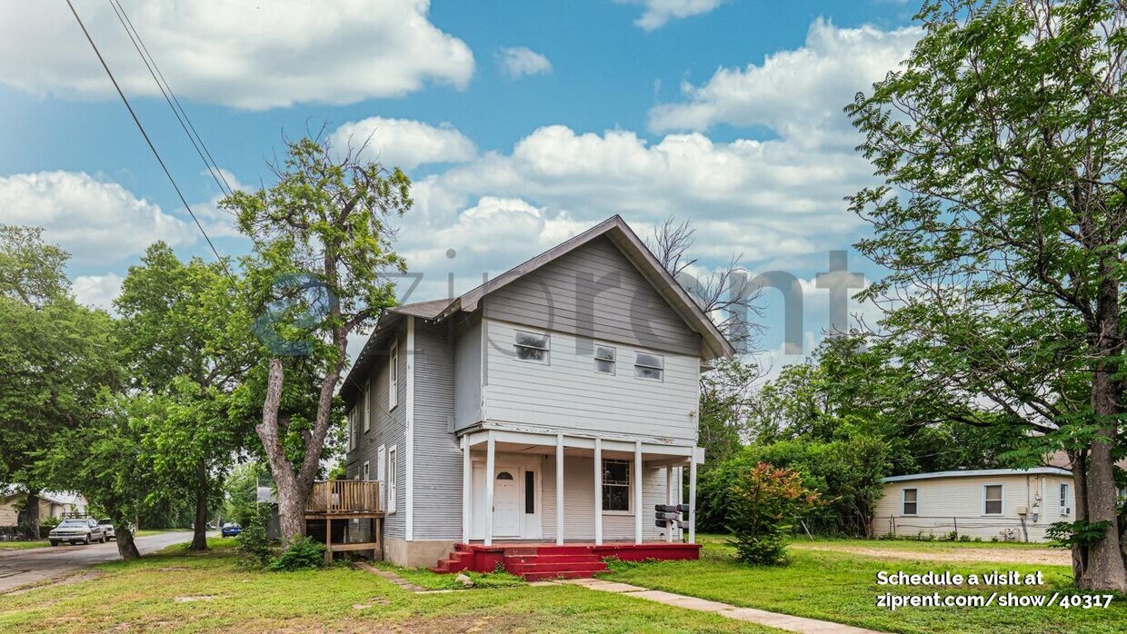 Primary Photo - 146 Fairview Ave