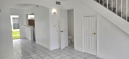 Building Photo - 2306 NW 52nd Ave
