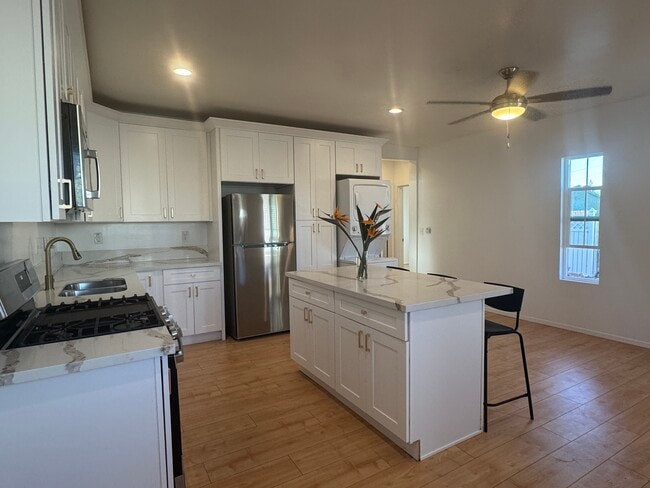 Kitchen area - 7529 La Salle Ave