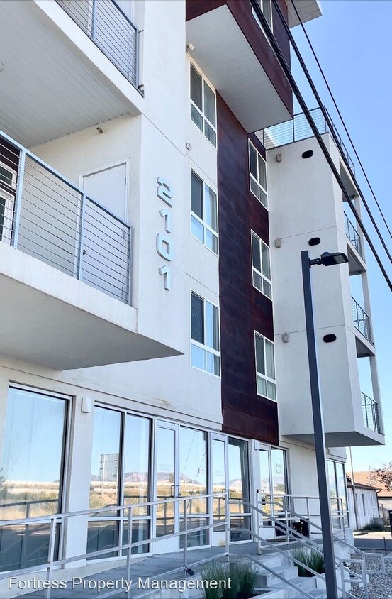 Primary Photo - 1 br, 1 bath House - 2101 North Main Stree...