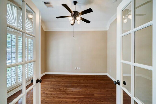 Building Photo - 5914 Coral Springs Ct