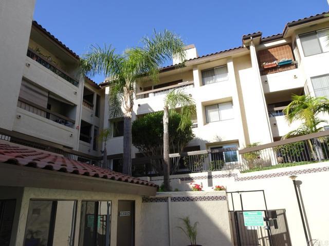 Building Photo - 6757 Friars Rd