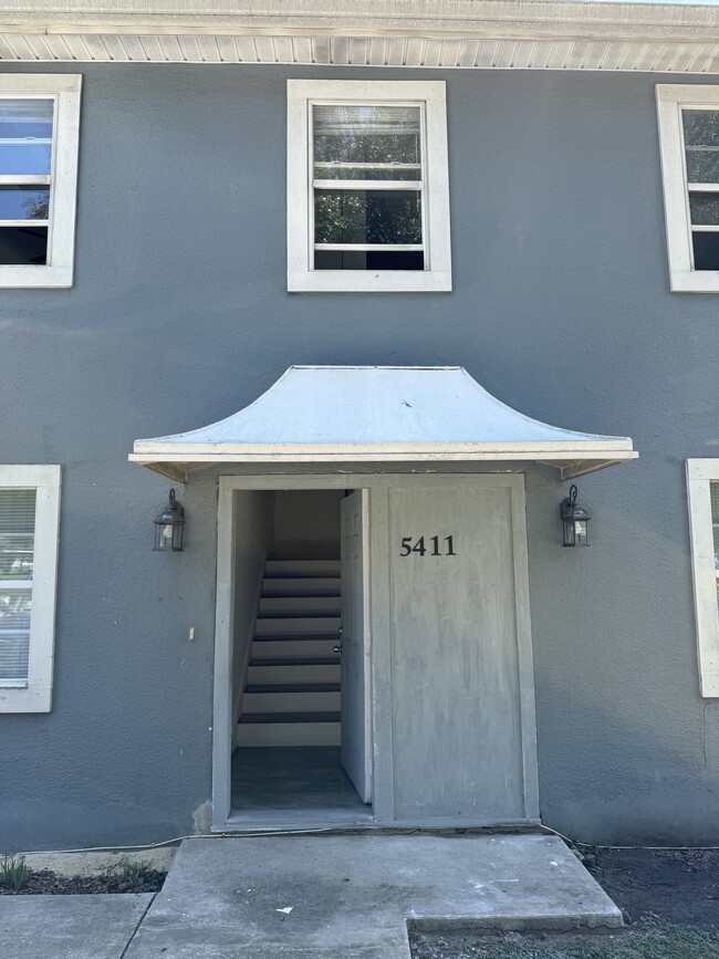 Foto del edificio - 5413 Elysian Fields Ave