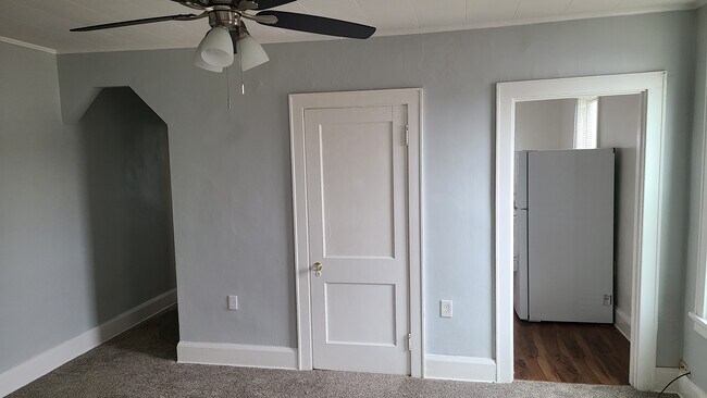 Foto del edificio - 407 E Ross Ave