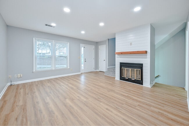 Building Photo - 238 Chads Ford Way