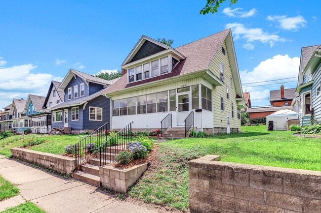 Building Photo - 884 Iglehart Ave