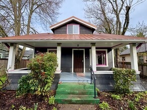 Building Photo - 1171 W 5th Ave