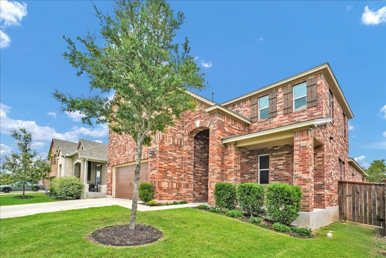 Foto principal - 1705 Uhland Dr