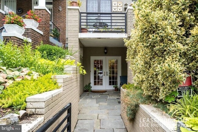 Foto del edificio - 1207 Columbia Rd NW