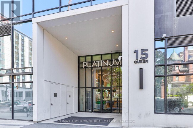 Building Photo - 15 Queen St S