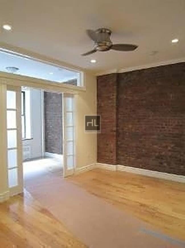 Building Photo - East 105th Street
