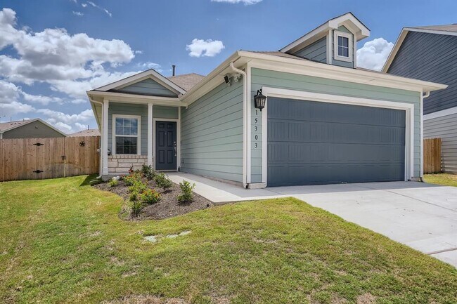 Building Photo - 15303 Grenadine Bloom Cv