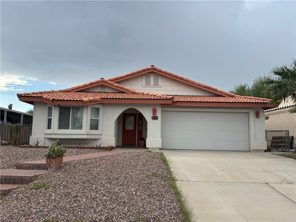 Primary Photo - 726 Riverfront Dr