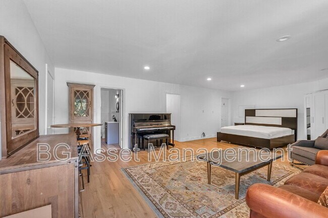 Foto del edificio - 981 Castle Rock Rd