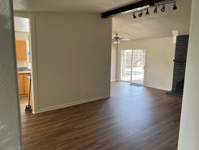 Building Photo - 8137 Rattan Way