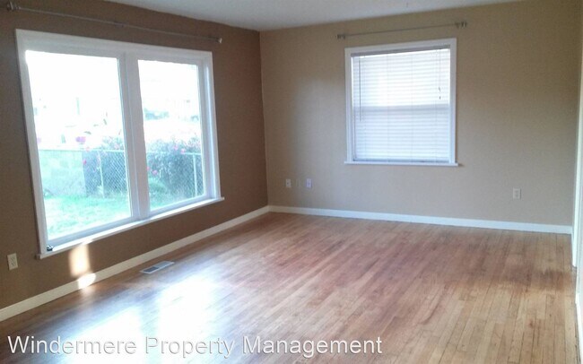 Building Photo - 2 br, 1 bath House - 1028 St. John Street