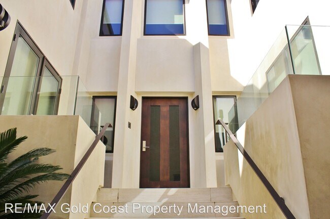 Building Photo - 5 br, 4.5 bath House - 1409 Marine Way