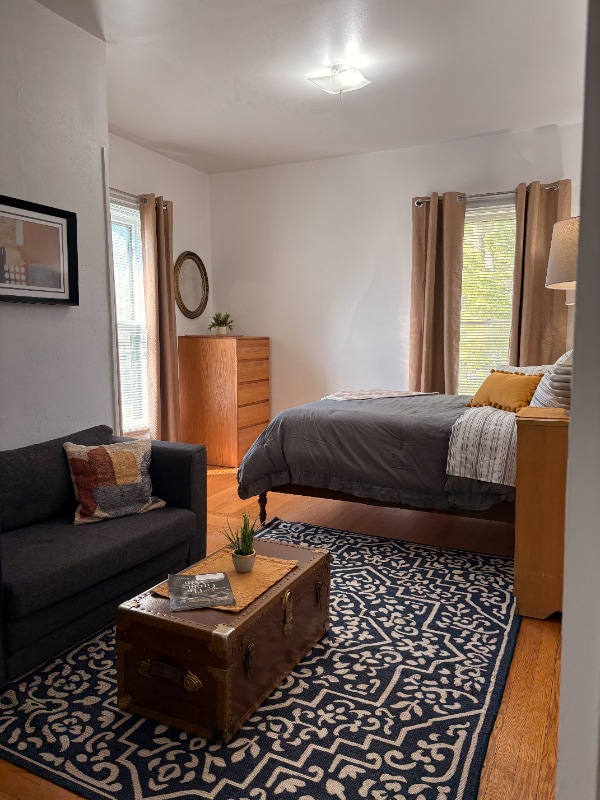 Foto del edificio - 724.5 Chapin St