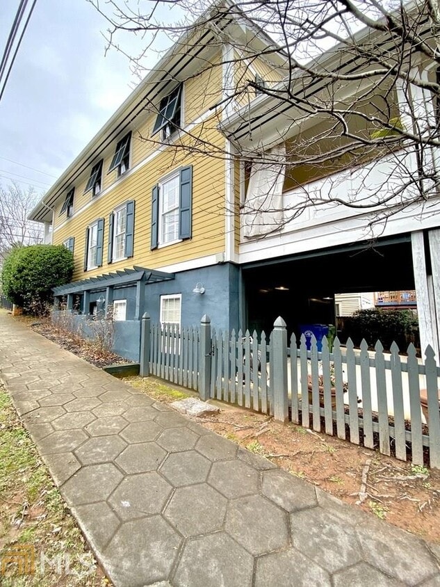 Primary Photo - 407 North Highland Avenue Northeast